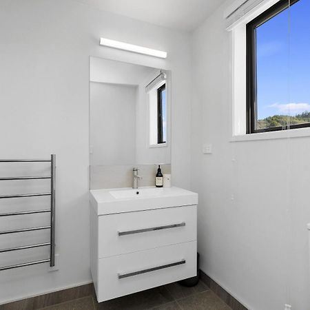 Villa Whitby Townhouse Porirua Exterior foto
