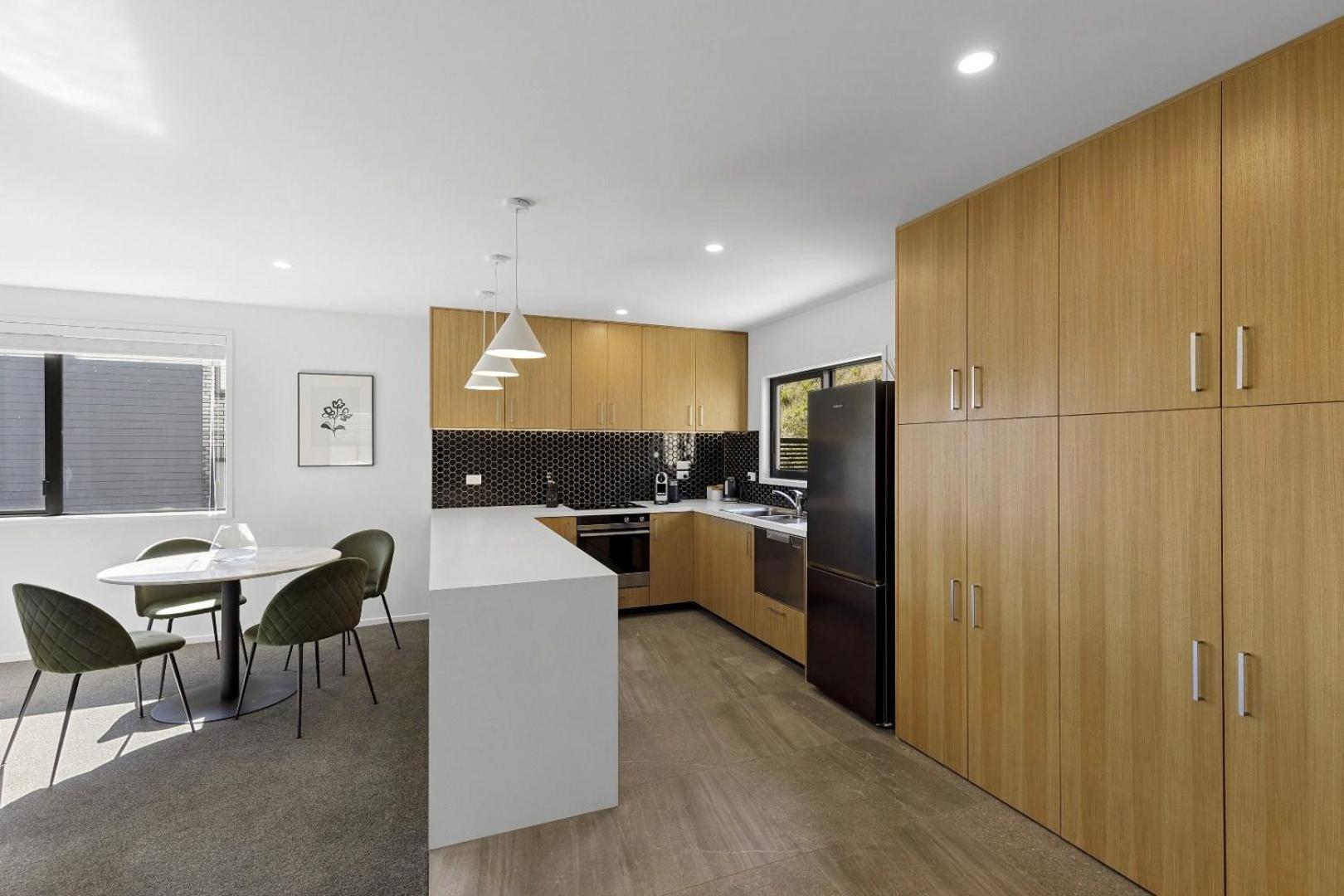 Villa Whitby Townhouse Porirua Exterior foto